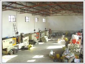 霸州市煎茶鋪永新塑料制品廠 廣告展覽器材與計(jì)算機(jī)軟硬件的技術(shù)開(kāi)發(fā)